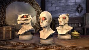 Алый монокль.jpg